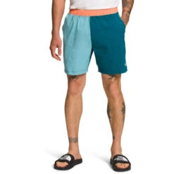The North Face Men's Class V Pull-On Short -Men Sportswear Store NF0A5A5X HOG hero 2