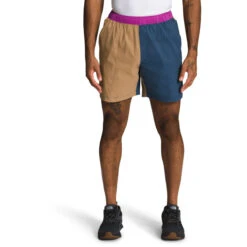 The North Face Men's Class V Pull-On Short -Men Sportswear Store NF0A5A5X IAF hero