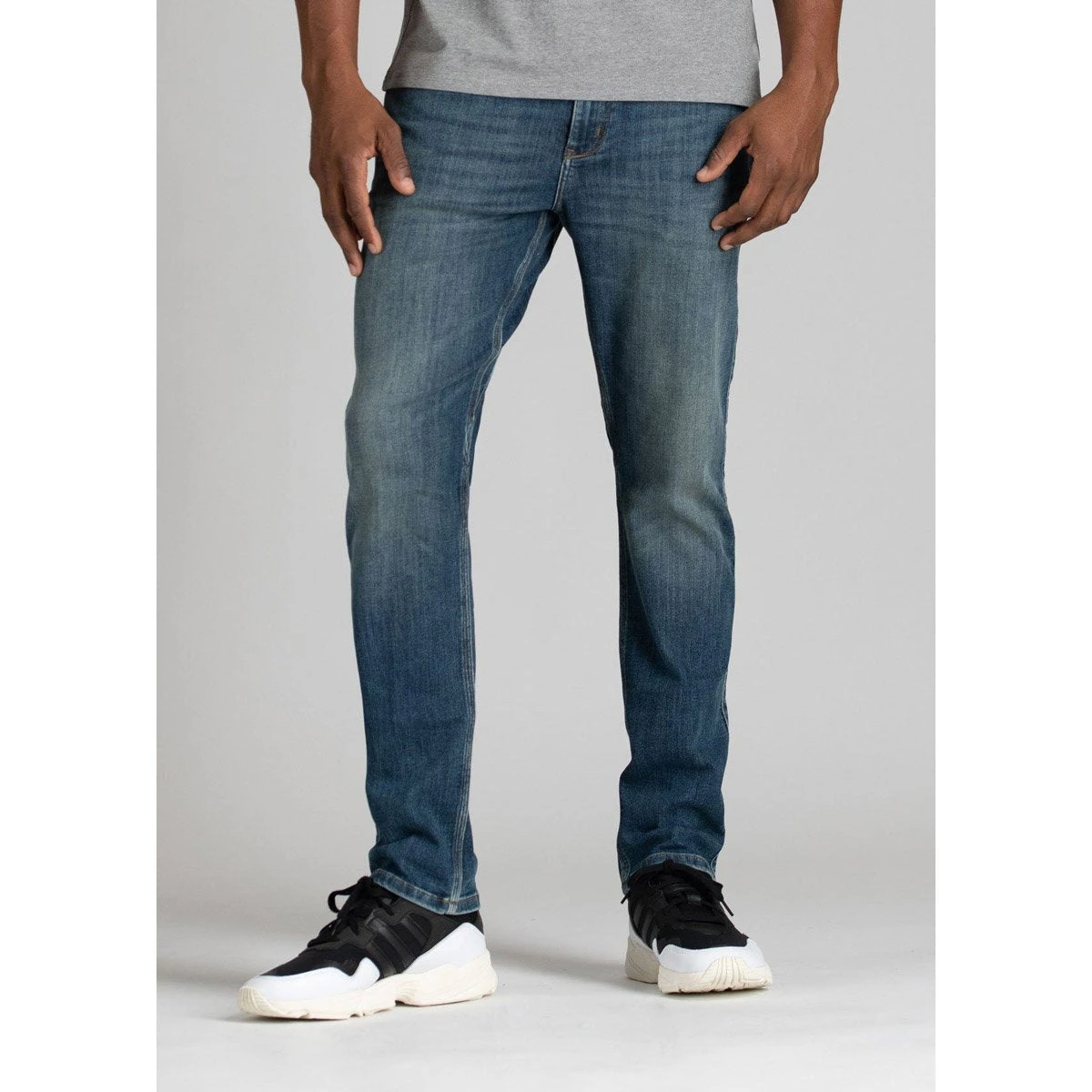 Men's Performance Denim Relaxed 5 Men's Performance Denim Relaxed - Image 3